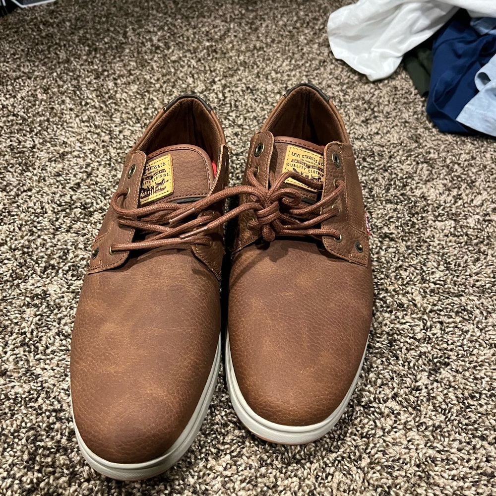 Levi's Men's Brown Sneakers